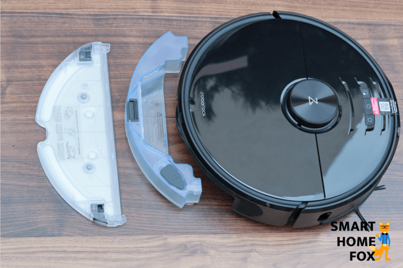 Резервуар для воды и моющая пластина находятся за Roborock S6 MaxV